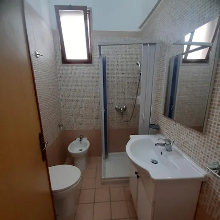 Da Michele, Zona Centro * Торре-Лапилло